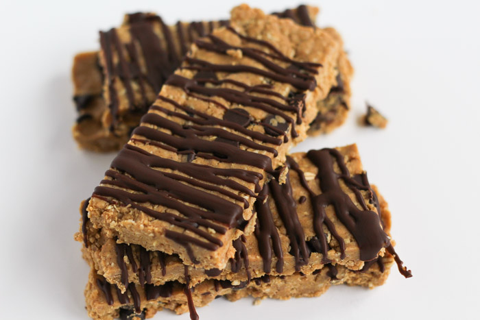 Cookie Dough Protein Bars - Super healthy and taste amazingly close to the real thing. #vegan #glutenfree thebalancedberry.com