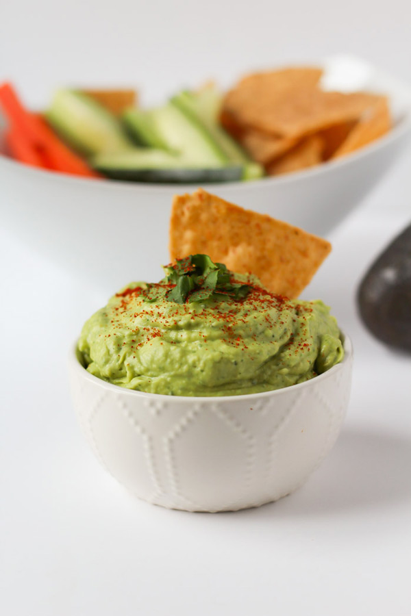 Guacahummus - the best of both dip worlds! via thebalancedberry.com