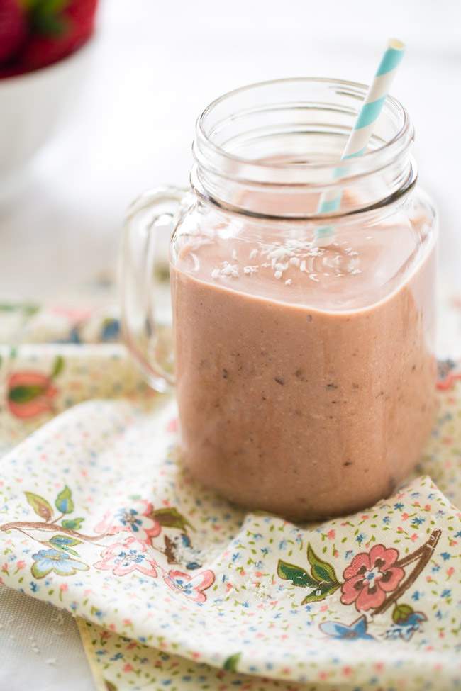 Vegan Strawberry Coconut Protein Smoothie by Food Faith Fitness | Summer Smoothie Roundup via thebalancedberry.com