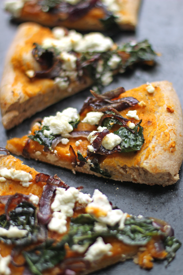 Butternut Squash Pizza with Kale and Goat Cheese - a simple, delicious homemade pizza recipe with the best flavors of fall!