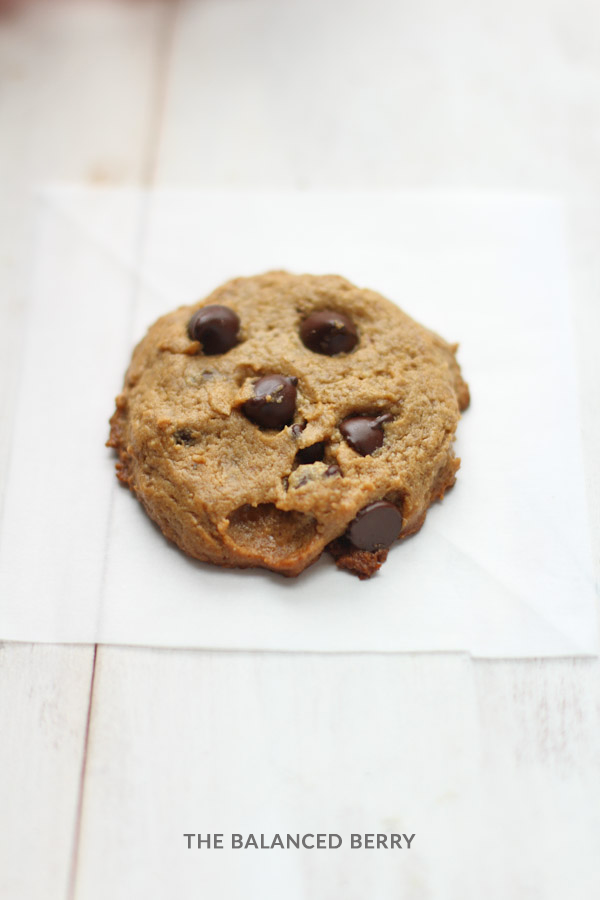 5 Ingredient Chocolate Chip Cookies - flourless, grain-free, gluten free and the perfect addition to your holiday baking!