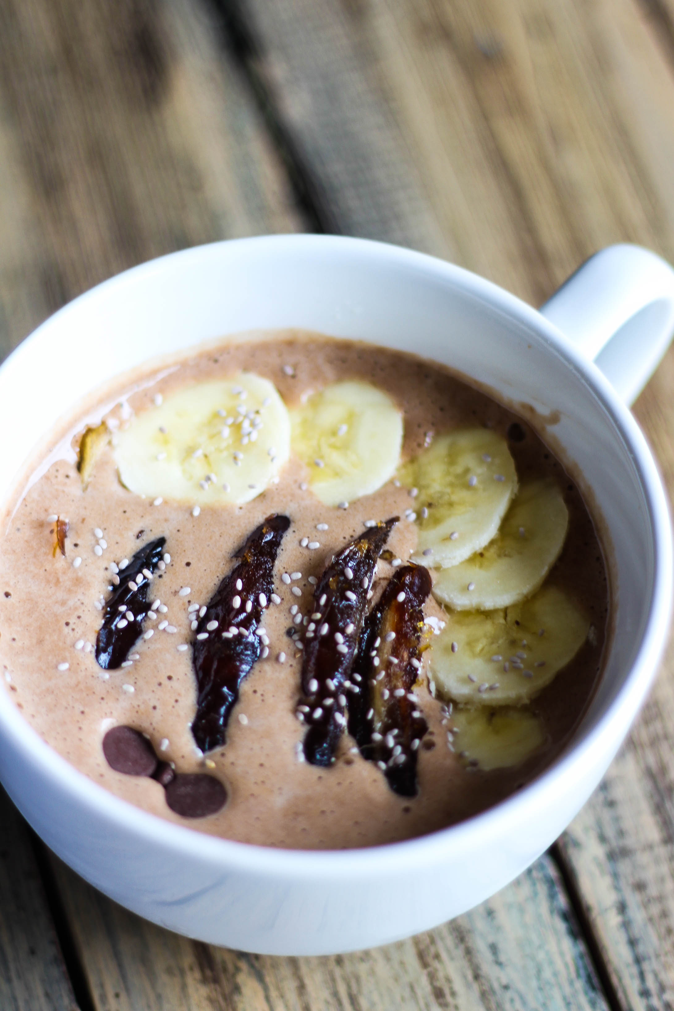 Mocha Frappuccino Smoothie Bowl + 5 epic smoothie bowl recipes!