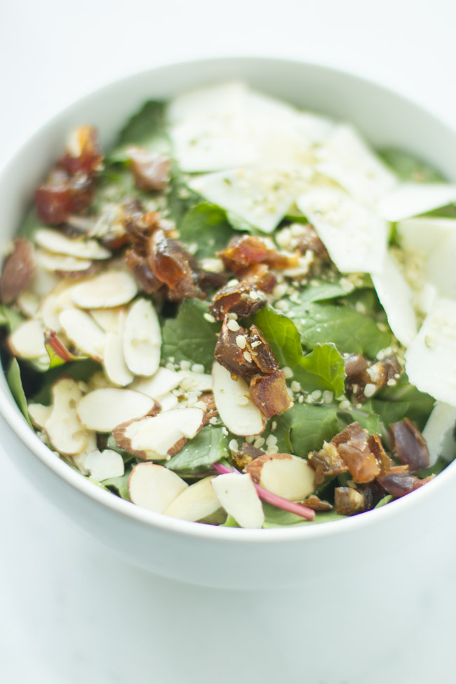 This Kale Hemp Salad with lemon vinaigrette is the perfect combination of flavors, nutrients and texture!