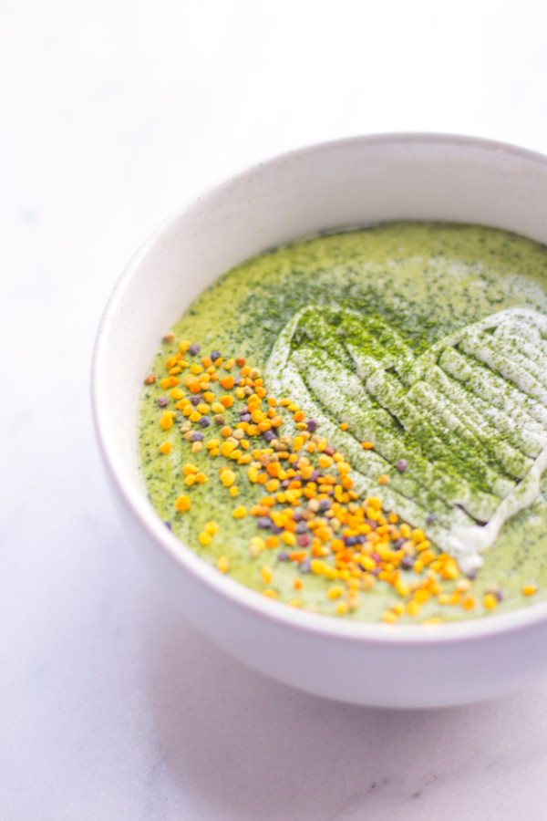 This energizing bowl is like a matcha latte in smoothie form. Packed with antioxidants, and a serving of veggies, this smoothie bowl is the perfect way to start your day on a healthy note!