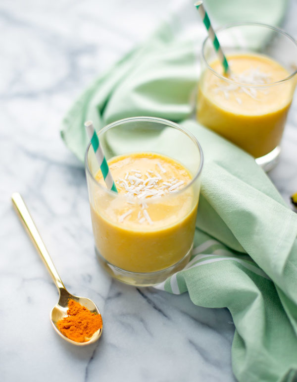 Creamy Turmeric Smoothie - start your day with a clean boost of energy!