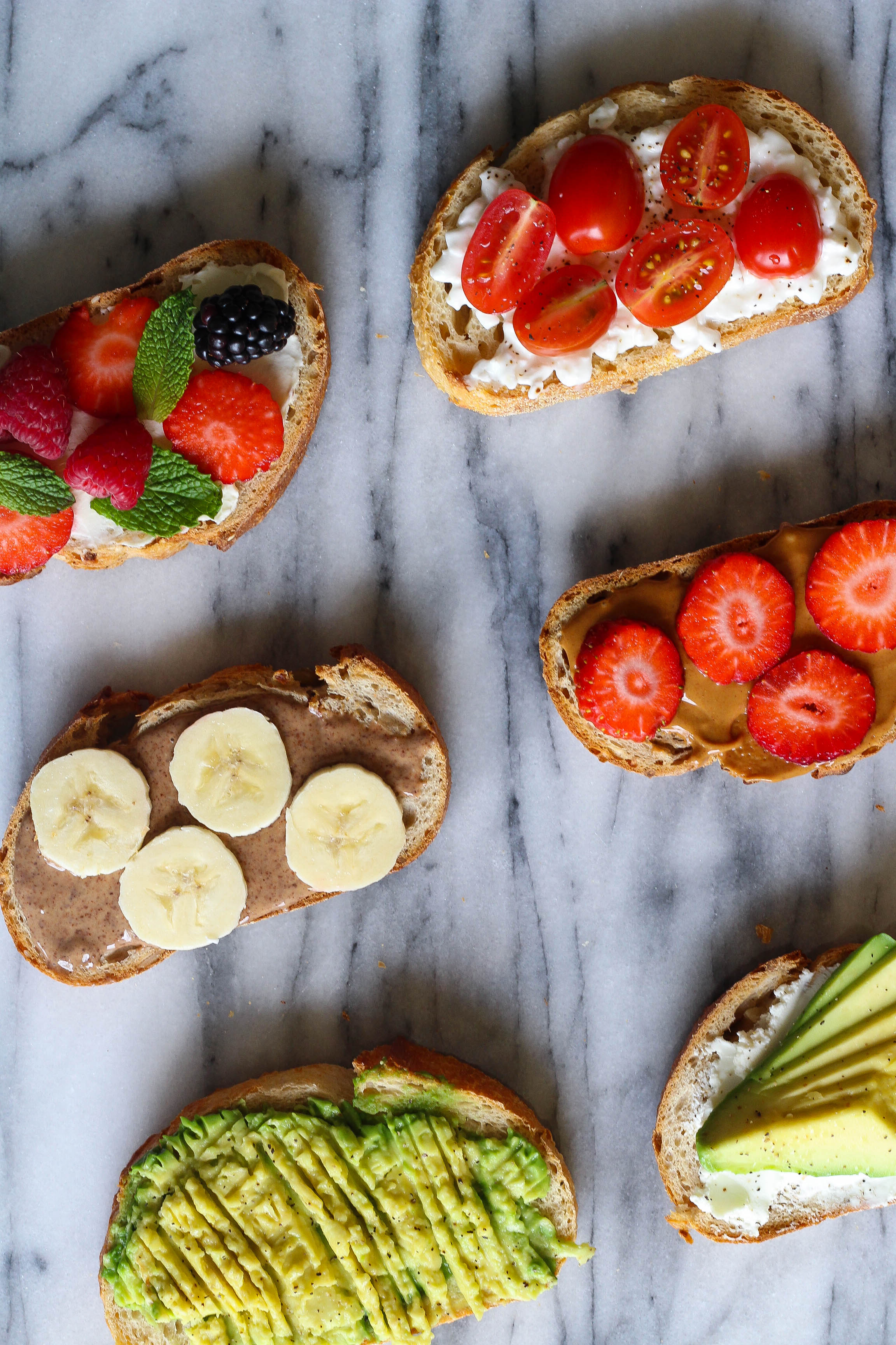 This Toast Bar is a great option to serve at your next brunch to give your guests the gift of option. Using the technique of a taco bar, this toast bar makes for a yummy brunch with various flavor combinations.