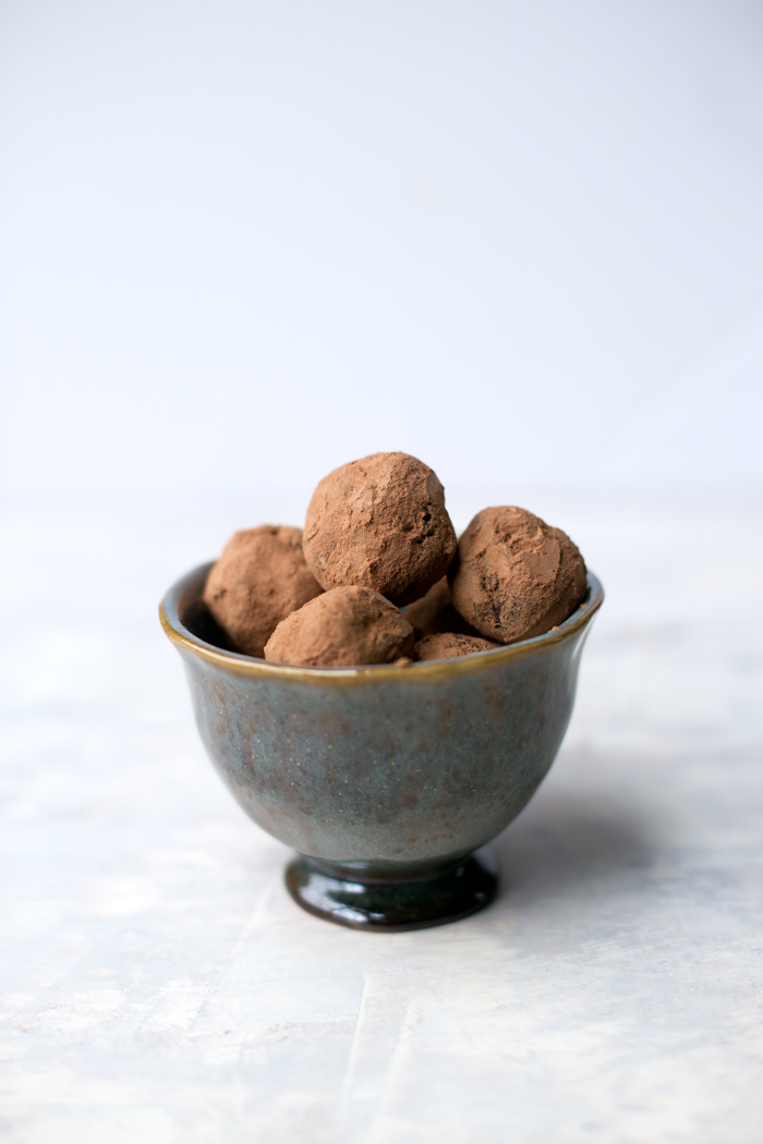 These rich, velvety, easy vegan chocolate truffles are the perfect treat for your next celebration. They require only a few simple ingredients, and pair well with a good glass of wine. 