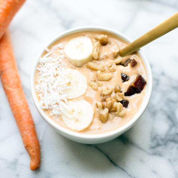 Healthy Carrot Cake Smoothie Bowl