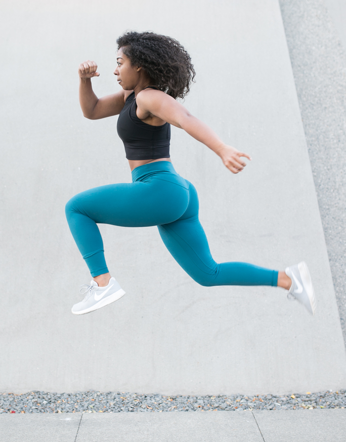 Love morning workouts, but don’t want to work out on an empty stomach? Try this pre-workout coffee recipe, followed by this travel-friendly full body HIIT workout!